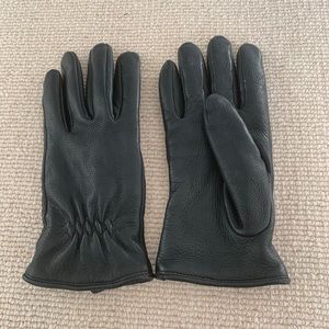 Deerskin gloves